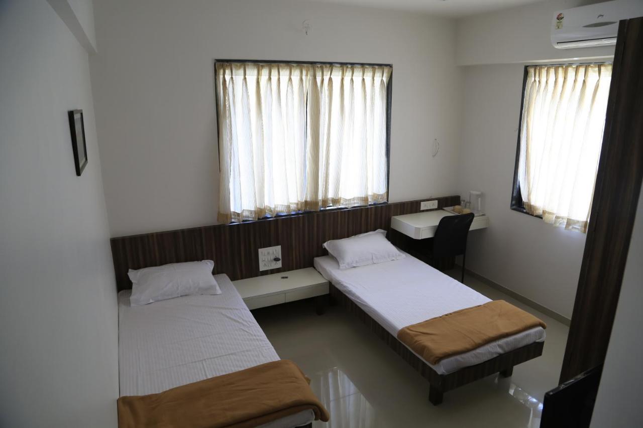 Aashiyana Inn Nashik Exterior photo